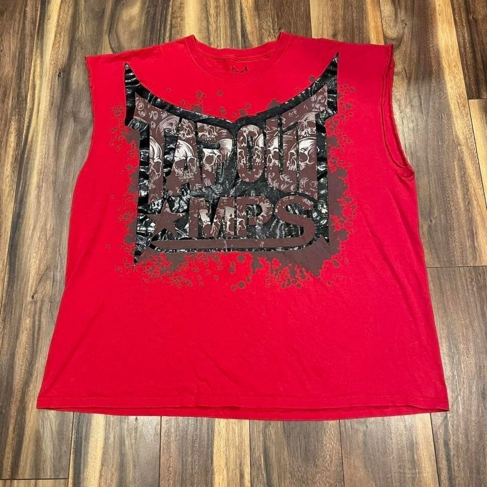 Red and black vintage TAPOUT
